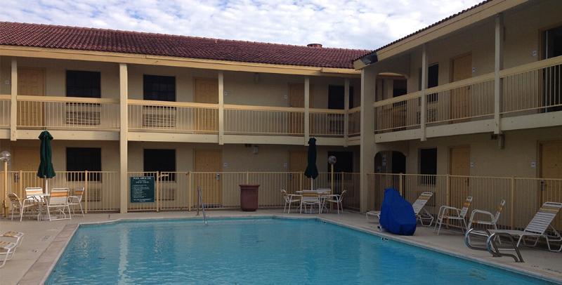 Red Roof Inn Houston East I-10 Dış mekan fotoğraf